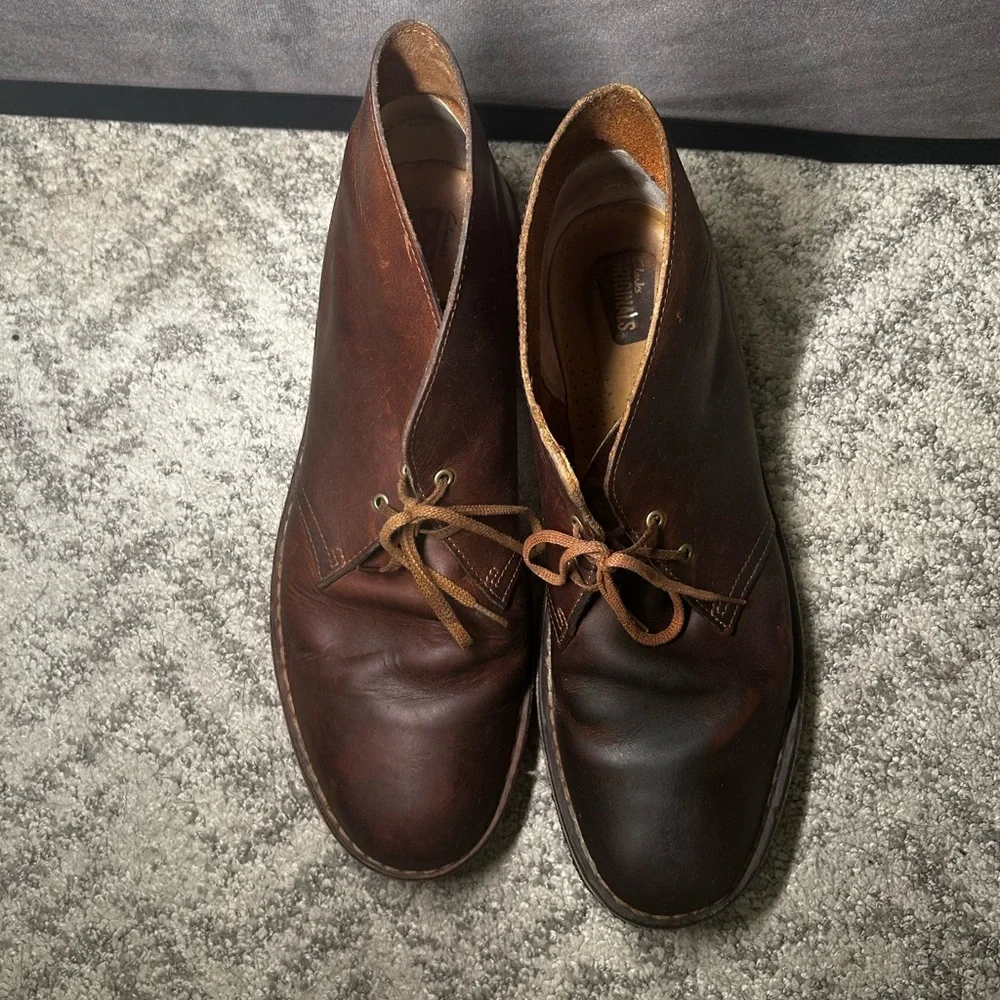 Men's Brown Leather Clarks Original Desert Boots size 11.5